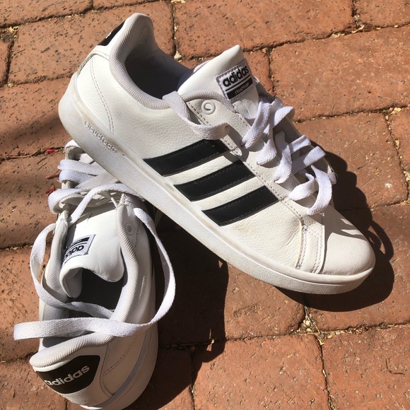 adidas 3 stripe shoes